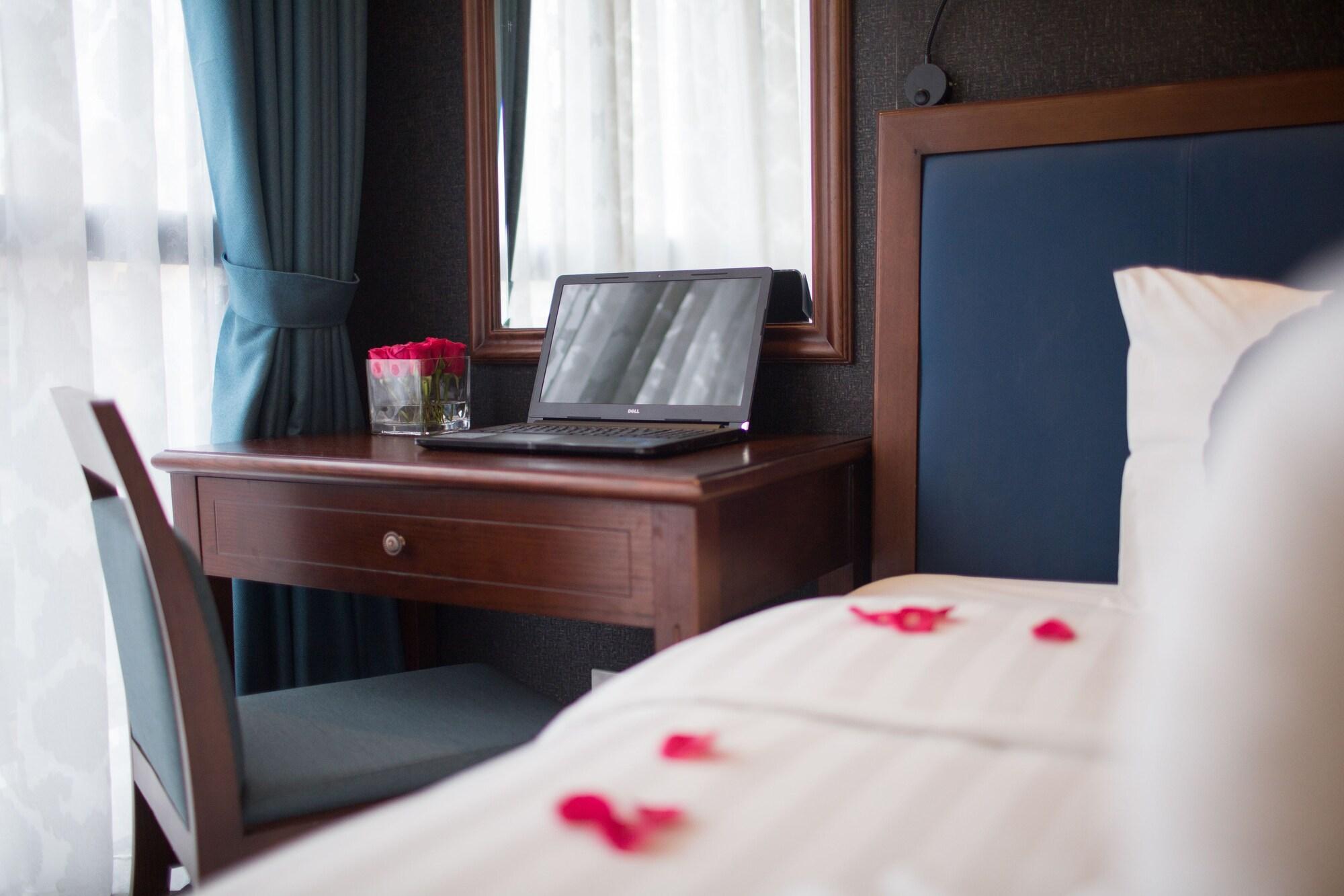 Holiday Emerald Hotel Ανόι Εξωτερικό φωτογραφία
